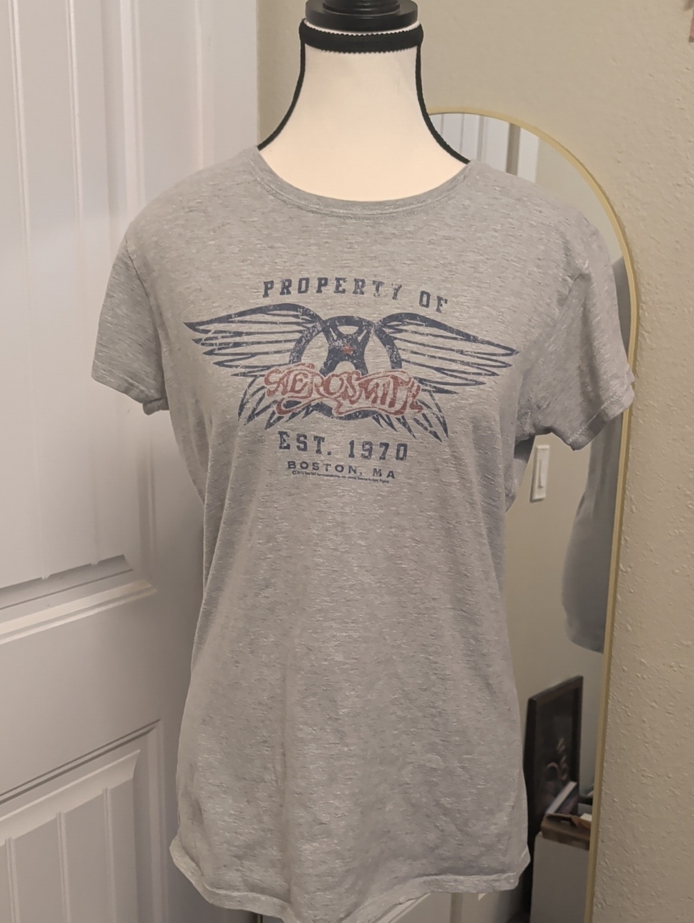 Aeropostale Light Gray Graphic Aerosmith Short Sleeve Tee